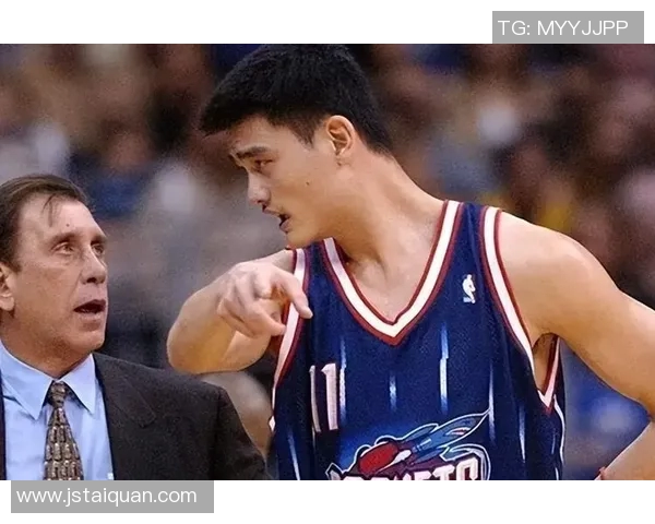 姚明在NBA赛季中的辉煌表现与传奇生涯回顾