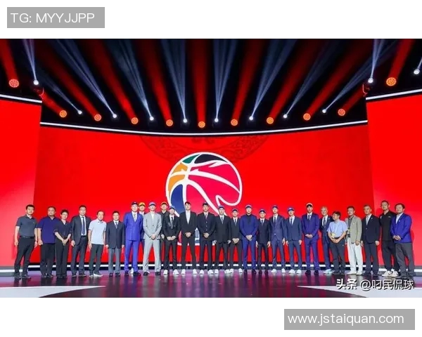 姚明的篮球之路:从中国巨人到国际舞台的传奇旅程 姚明的篮球之路:从中国巨人到国际舞台的传奇旅程