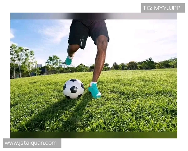 足球明星亮相美国综艺节目展现球场之外的魅力与幽默