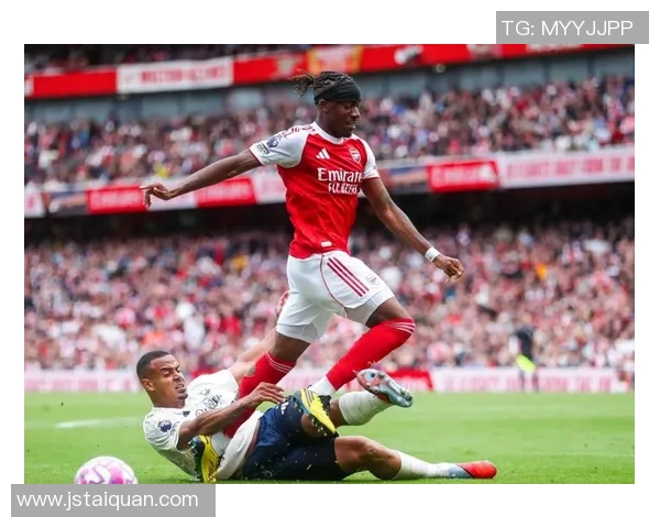 利兹联队主场迎战利物浦双方争夺英超宝贵积分 利兹联队主场迎战利物浦双方争夺英超宝贵积分