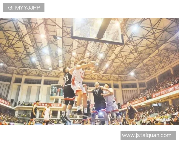 篮球明星亲临校园与学生互动分享篮球梦想与成长故事